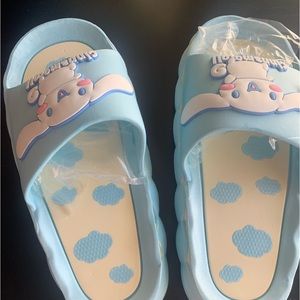 Hello Kitty’s friend kid’s sandals
